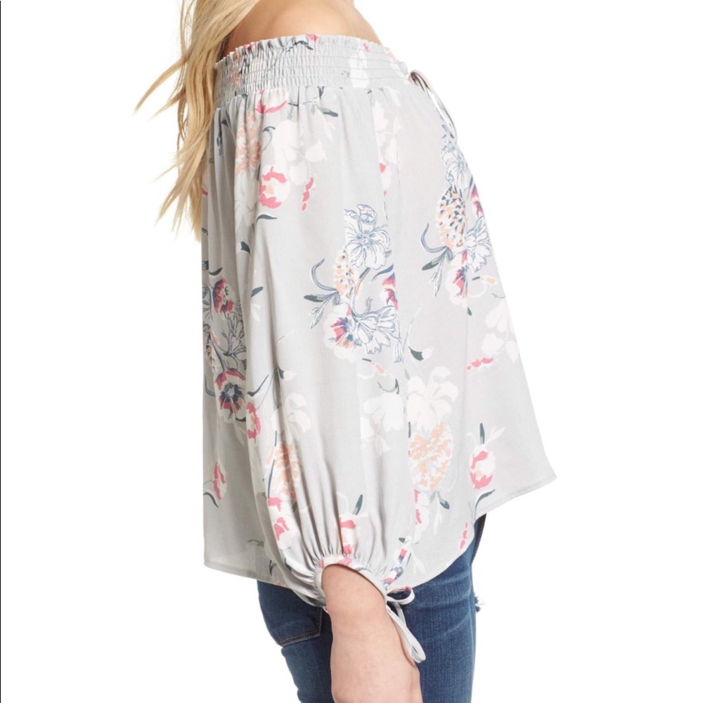 ASTR The Label Off the Shoulder Grey Blouse - Picture 3 of 5